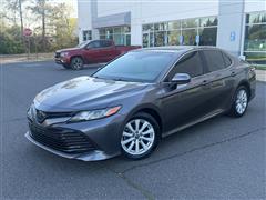 2018 TOYOTA CAMRY LE