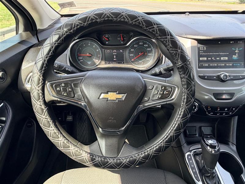 2016 Chevrolet Cruze LT - Photo 14