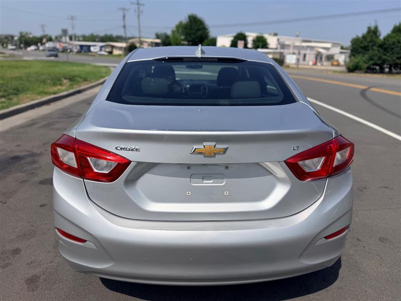 2016 Chevrolet Cruze LT - Photo 9