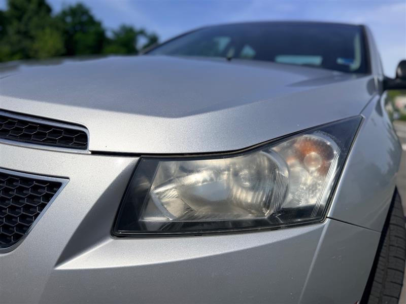 2012 Chevrolet Cruze LS - Photo 5