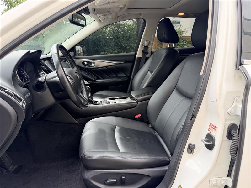 2017 INFINITI Q50 Premium - Photo 18
