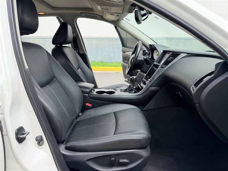 2017 INFINITI Q50 Premium - Photo 19