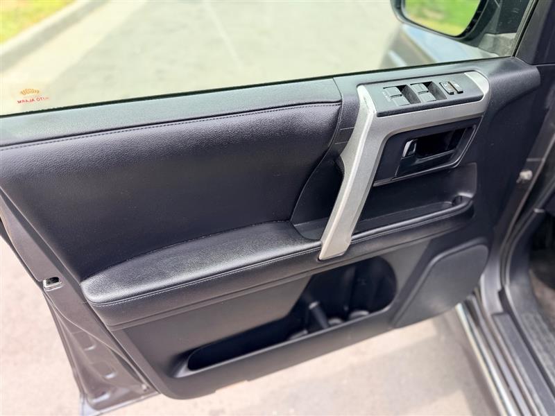 2012 Toyota 4Runner Limited - Photo 14