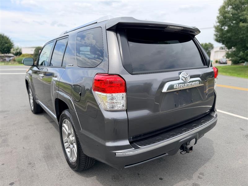 2012 Toyota 4Runner Limited - Photo 8