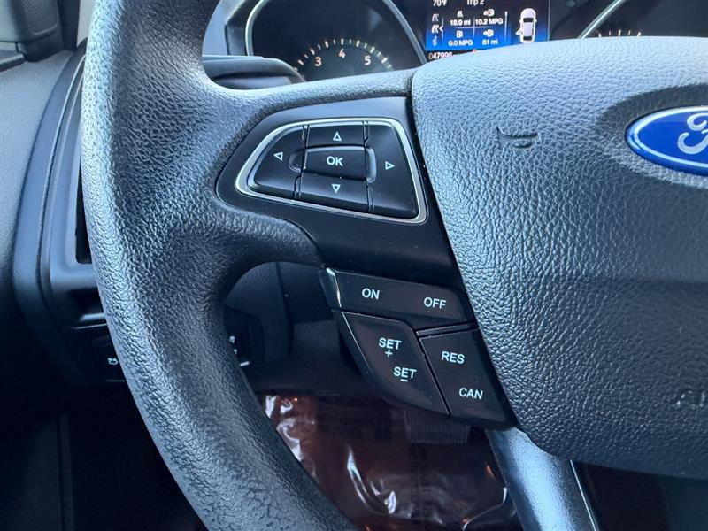 Vehicle photo 32