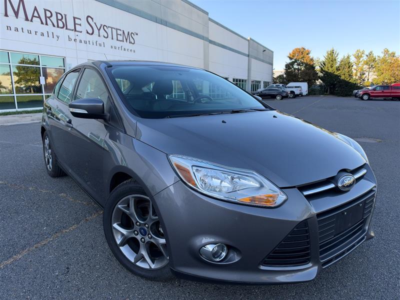 Vehicle photo 10