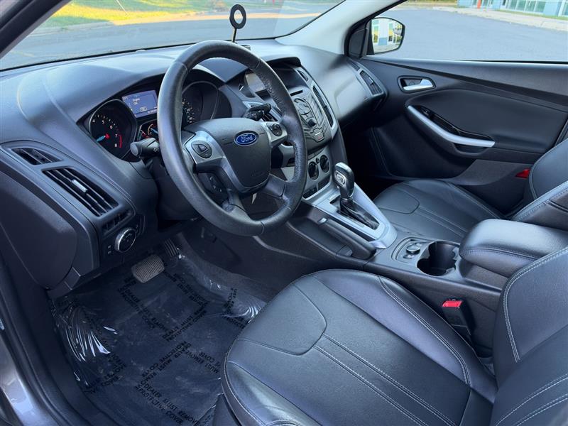 Vehicle photo 22