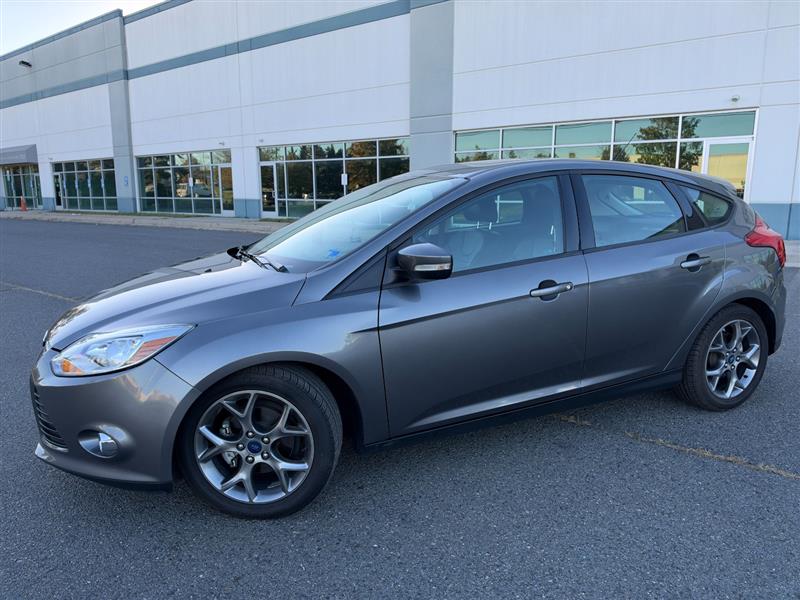 Vehicle photo 3