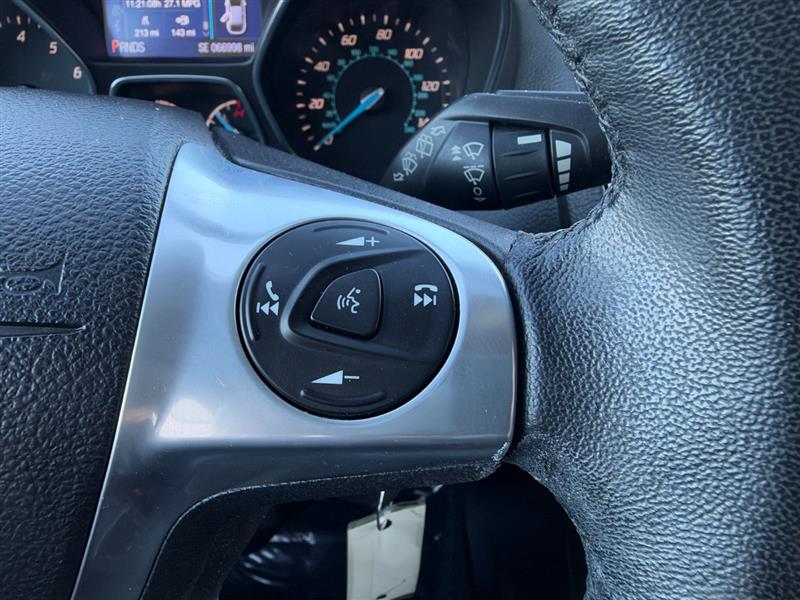 Vehicle photo 35