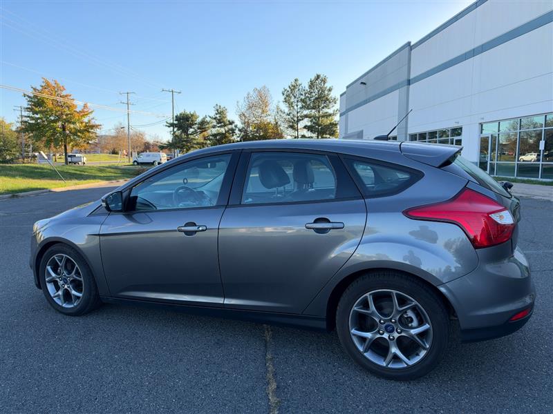 Vehicle photo 5