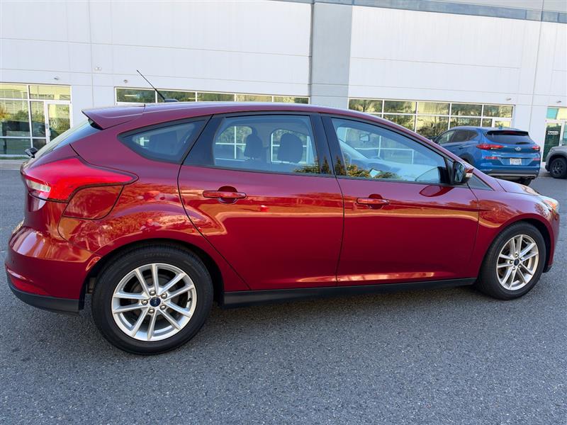 Vehicle photo 17