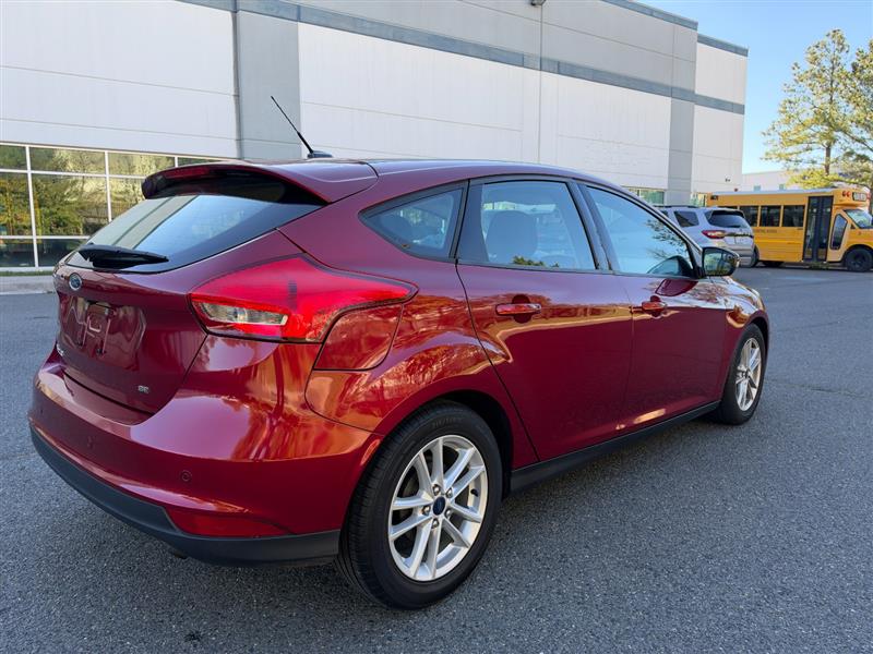 Vehicle photo 18
