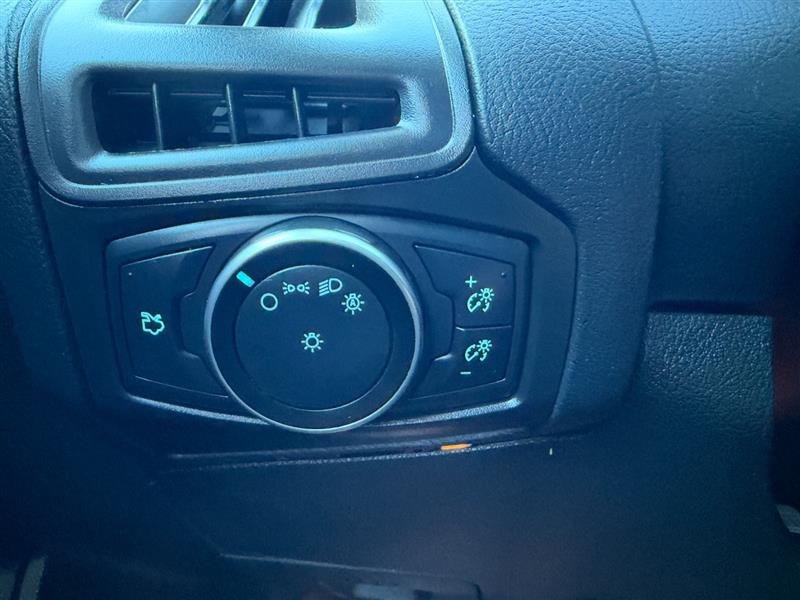 Vehicle photo 36