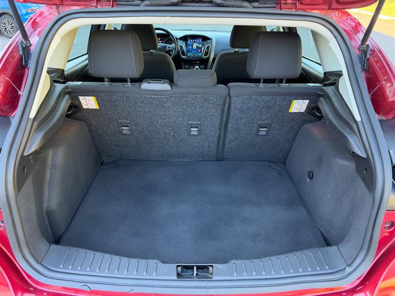 Vehicle photo 41