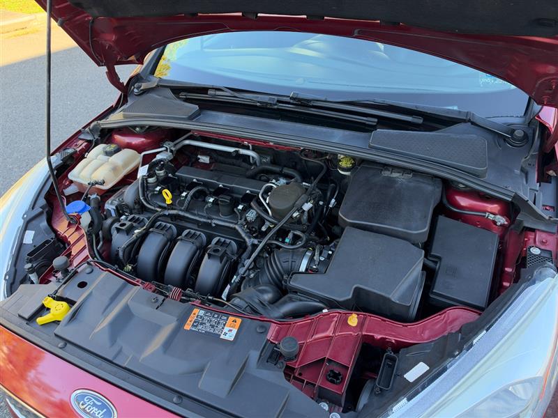 Vehicle photo 43