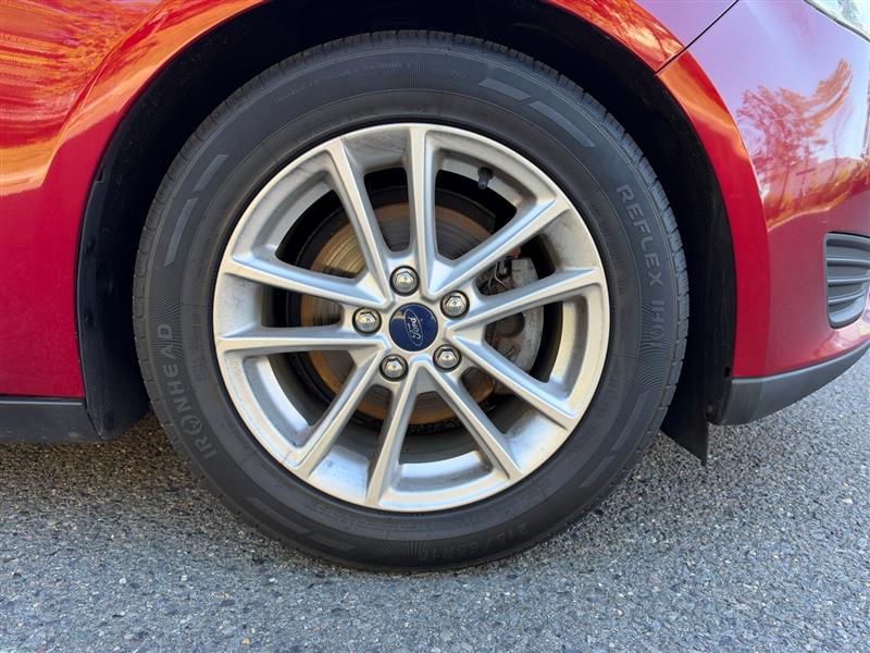 Vehicle photo 47
