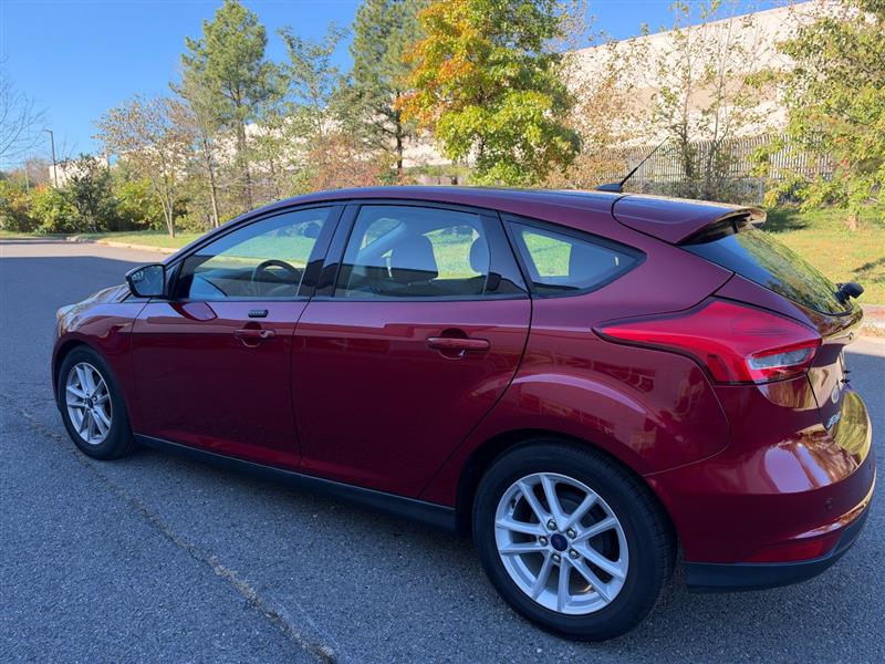 Vehicle photo 7