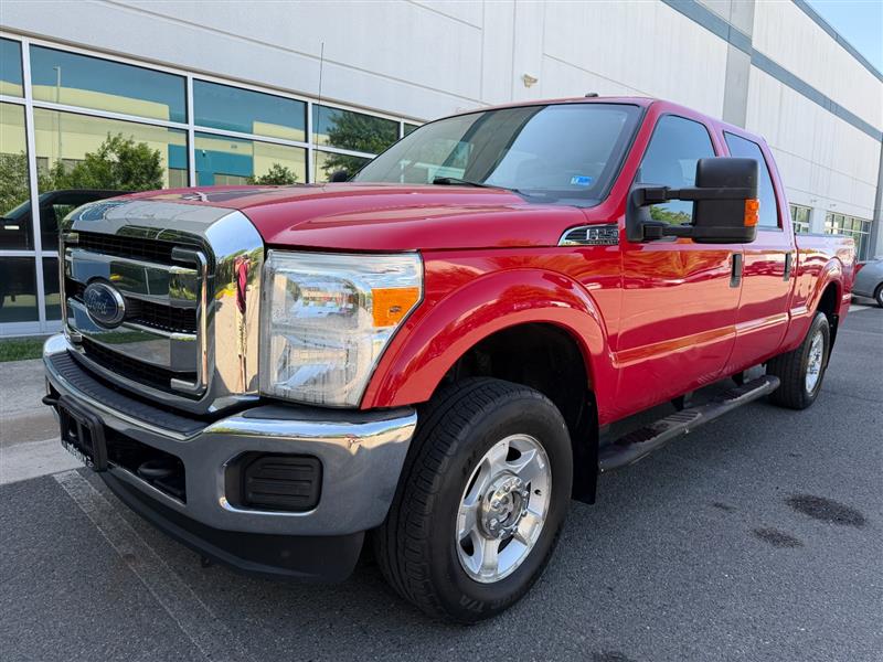 2015 Ford F-250 XLT 4x4 Crew Cab 156 in's photo