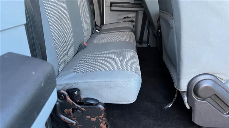 2015 Ford F-350 Super Duty XLT - Photo 22