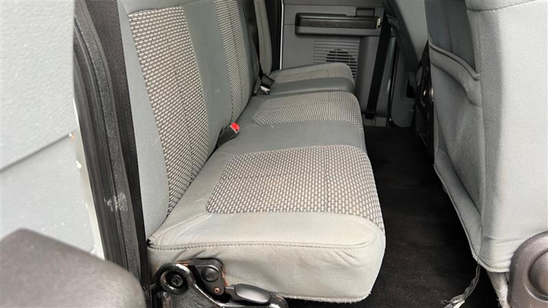 2015 Ford F-350 Super Duty XLT - Photo 36