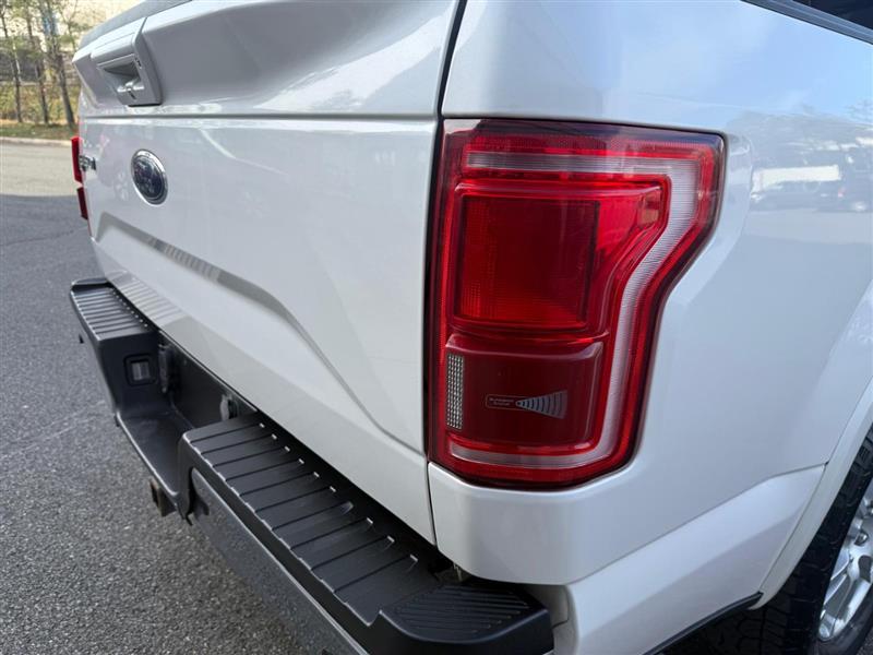 2016 Ford F-150 Lariat - Photo 15