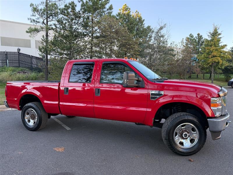 Vehicle photo 17