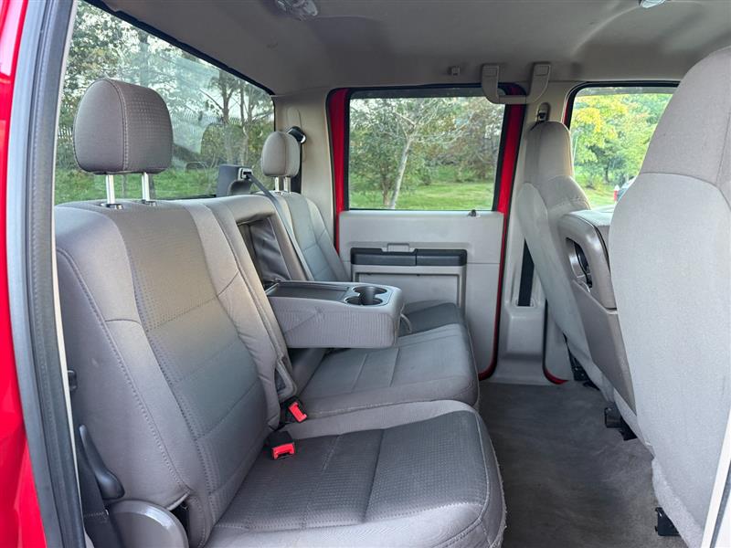 Vehicle photo 36