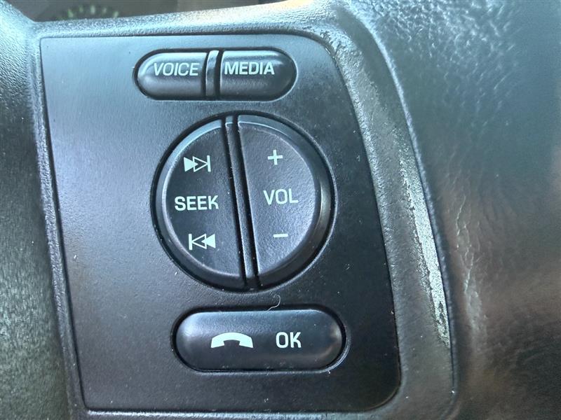 Vehicle photo 44