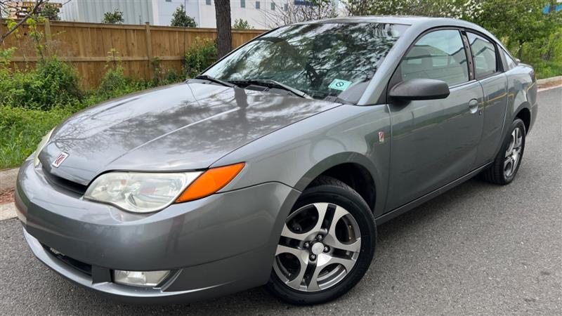 2005 Saturn Ion ION 3's photo
