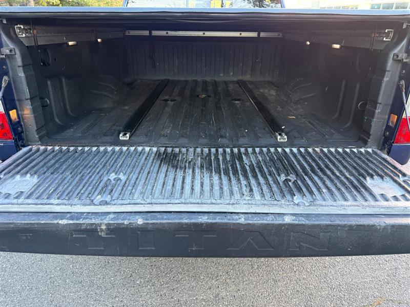 Vehicle photo 38