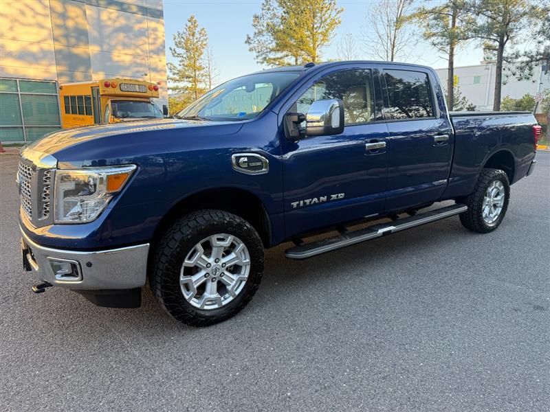 Vehicle photo 5
