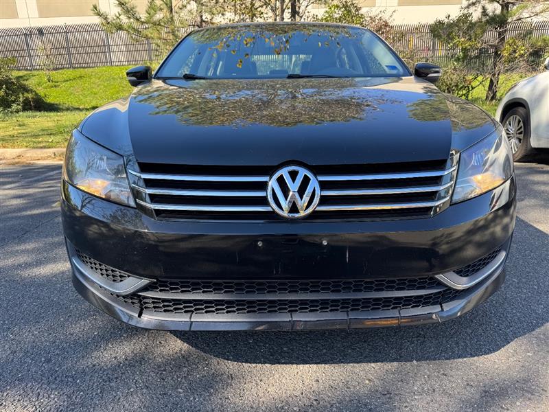 Vehicle photo 10