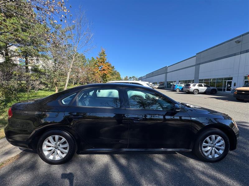 Vehicle photo 14