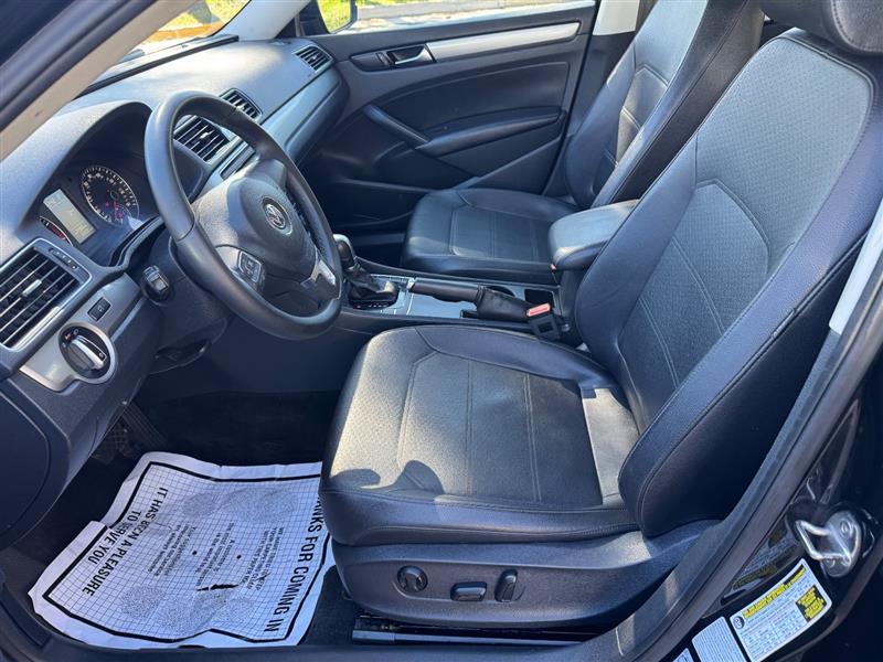 Vehicle photo 23