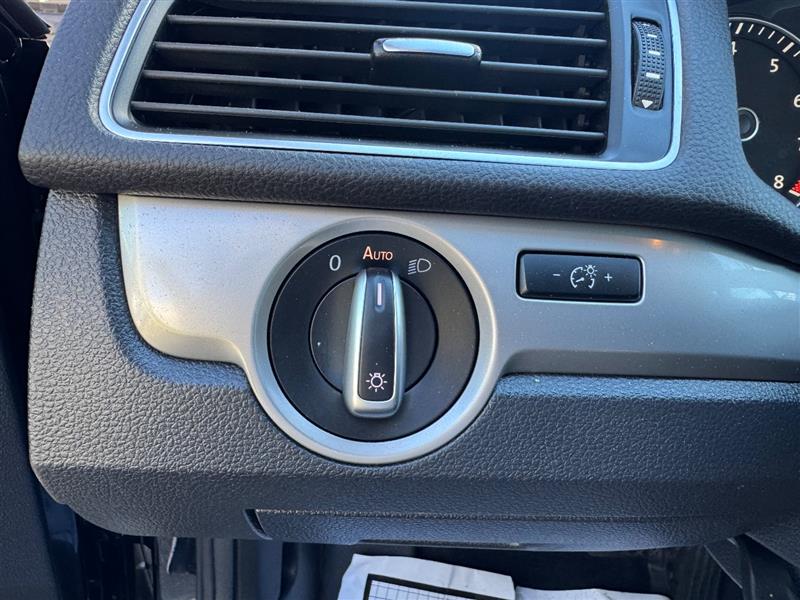 Vehicle photo 37