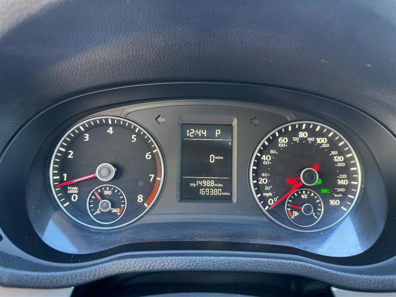 Vehicle photo 42