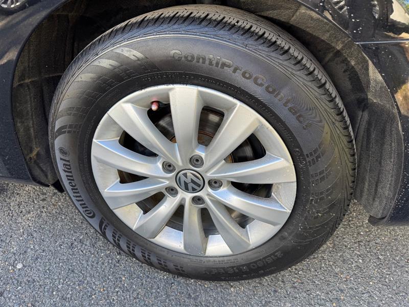 Vehicle photo 47