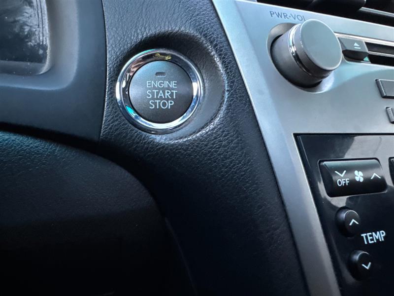 Vehicle photo 33
