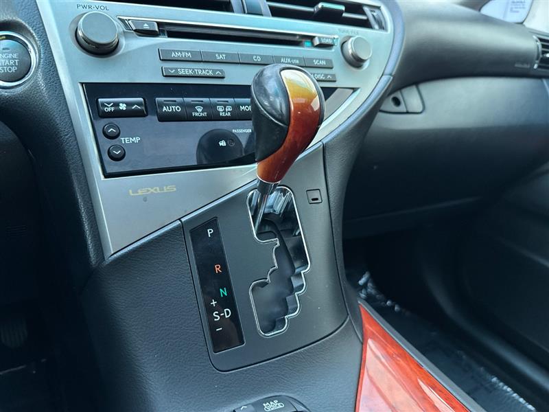 Vehicle photo 35