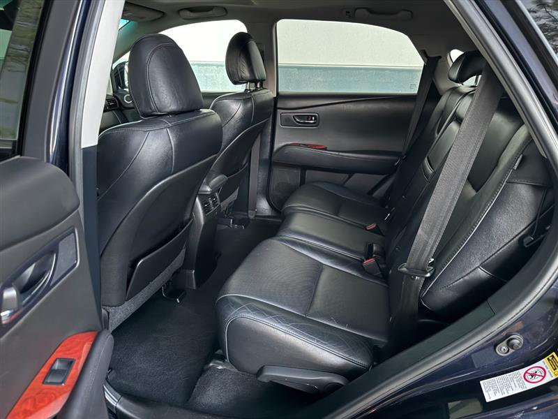 Vehicle photo 43