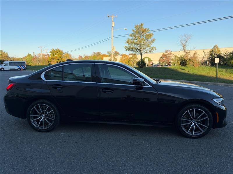 Vehicle photo 15