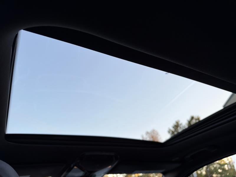 Vehicle photo 47