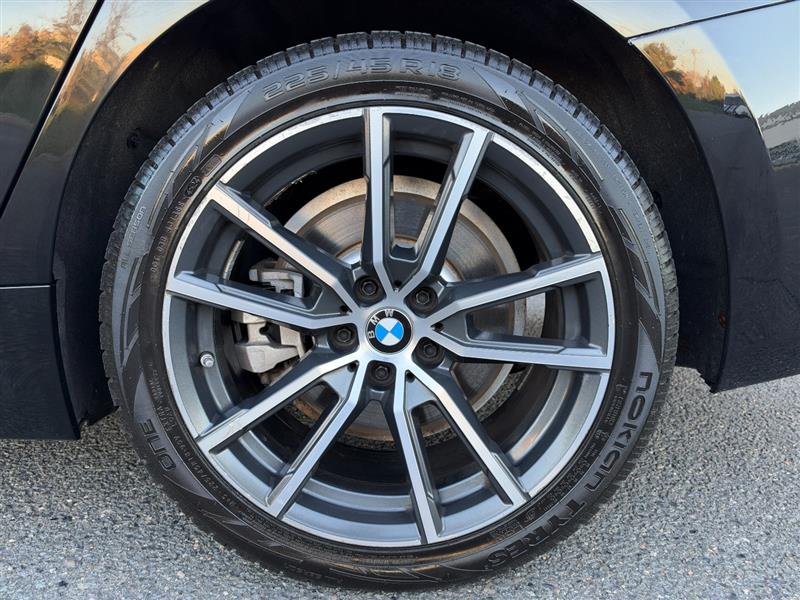 Vehicle photo 51