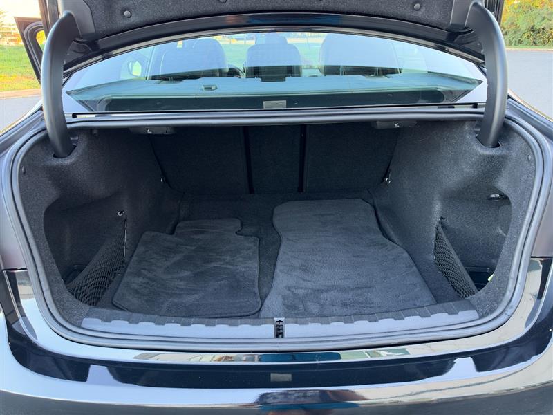 Vehicle photo 54