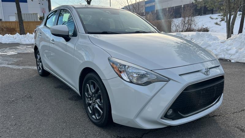 2019 Toyota Yaris LE - Photo 13