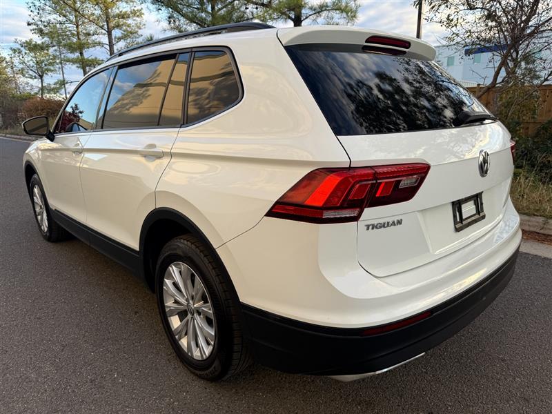 2018 Volkswagen Tiguan S - Photo 10