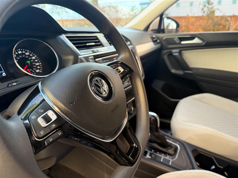 2018 Volkswagen Tiguan S - Photo 26
