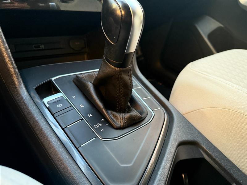 2018 Volkswagen Tiguan S - Photo 29