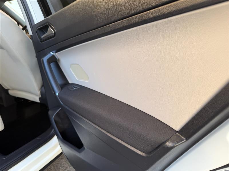 2018 Volkswagen Tiguan S - Photo 46