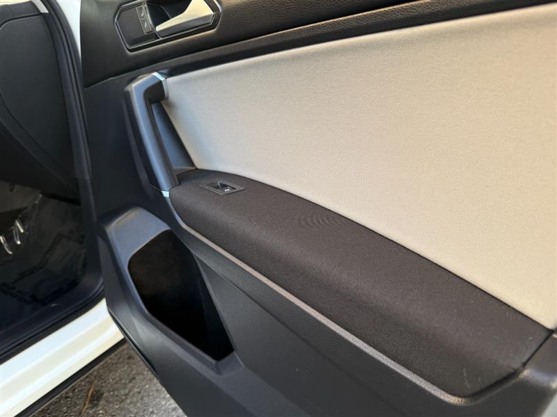 2018 Volkswagen Tiguan S - Photo 50